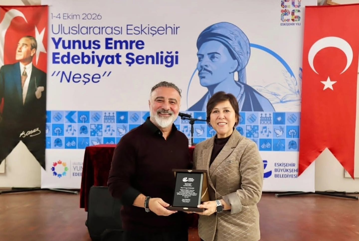 ULUSLARARASI ESKİŞEHİR YUNUSEMRE EDEBİYAT ŞENLİĞİ BAŞLADI